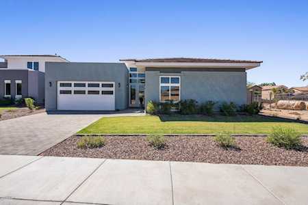 2906 S Sandstone Court Gilbert, AZ 85295