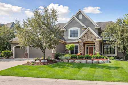 10819 Misty Lane Woodbury, MN 55129