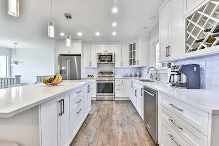 32393 Dolphin Crescent Abbotsford, BC V2T 1G1