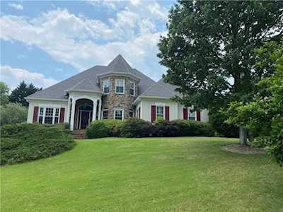 3021 Bradshaw Club Dr Woodstock, GA 30188
