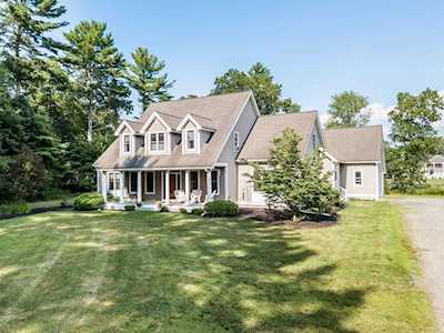 4 Trinity Circle Bridgewater, MA 02324