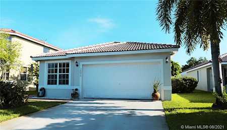 16275 NW 19th St Pembroke Pines, FL 33028