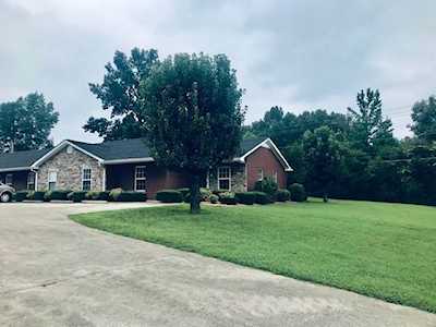 100 Colson Village Ct Dover, TN 37058