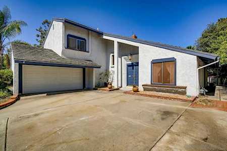10180 Pinetree Drive San Diego, CA 92131
