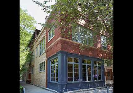 2241 N Leavitt St Chicago, IL 60647