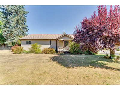 102 NW 114th St Vancouver, WA 98685