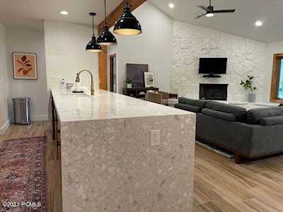 1562 Deer Valley Dr Park City, UT 84060