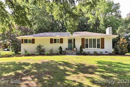 5001 Prentice Place Charlotte, NC 28210