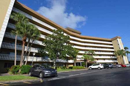 8950 Park Blvd #703 Seminole, FL 33777
