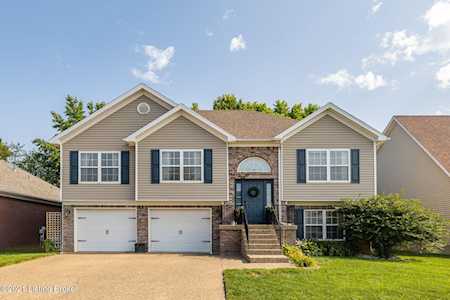 7004 Village Gate Trace Louisville, KY 40291