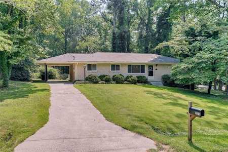 573 Robin Ln SE Marietta, GA 30067