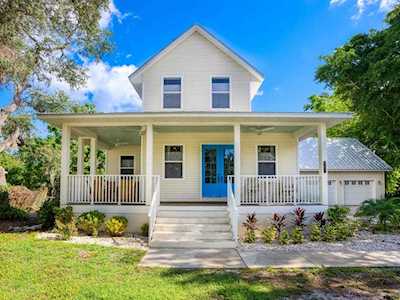 2402 6th Ave W Bradenton, FL 34205