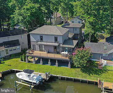 76 Clubhouse Dr Ocean Pines, MD 21811