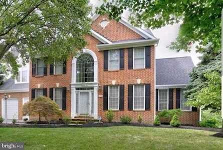 8308 Governor Grayson Way Ellicott City, MD 21043