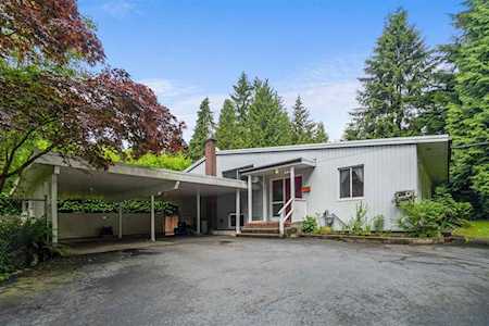 910 Wildwood Lane West Vancouver, BC V7S 2H8