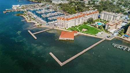 620 Edgewater Dr #204 Dunedin, FL 34698