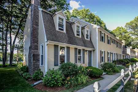 246 Wellman Ave #246 Chelmsford, MA 01863