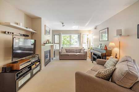 9319 University Crescent #307 Burnaby, BC V5A 4Y5