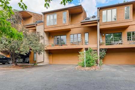 630 Crescent Ln Lakewood, CO 80214