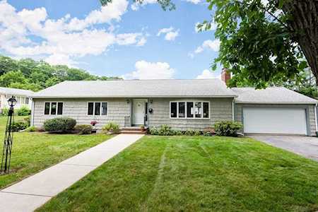 8 Mohawk Rd Arlington, MA 02474