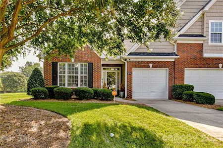 4711 Stoney Brook Ln Harrisburg, NC 28075