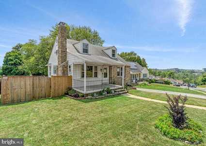 1927 Hillcrest Rd Gwynn Oak, MD 21207