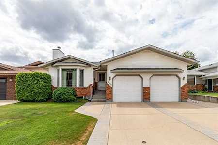 1648 31 St SE Medicine Hat, AB T1A 8