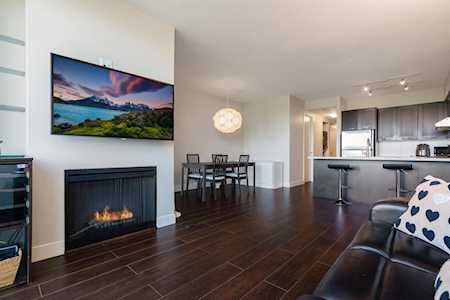 9380 University Crescent #601 Burnaby, BC V5A 4X9