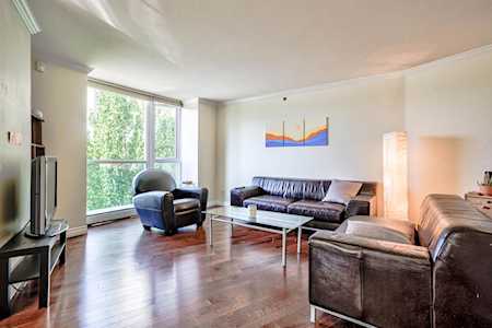 289 Drake Street #505 Vancouver, BC V6B 5Z5