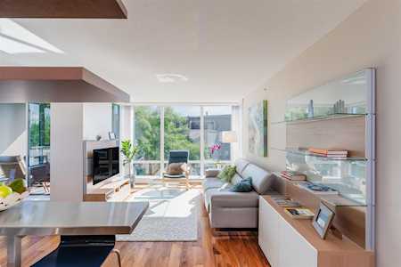 1438 Richards Street #202 Vancouver, BC V6Z 3B8
