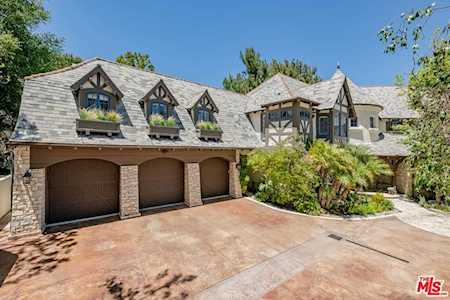 17628 Camino De Yatasto Pacific Palisades, CA 90272