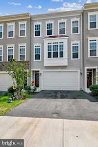 216 Apsley Terrace Purcellville, VA 20132