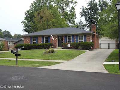 3903 Bonifay Ct Louisville, KY 40299