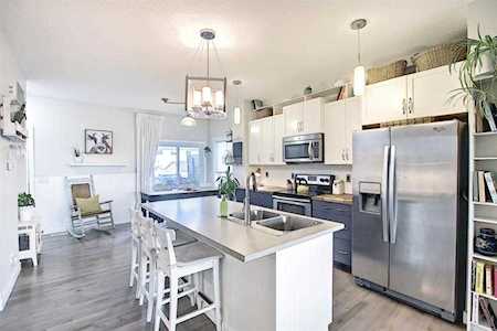 114 Clydesdale Way Cochrane, AB T4C 0L6