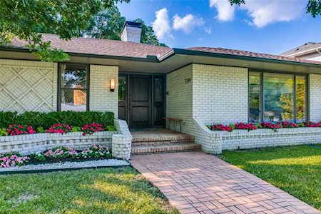 7249 Kenny Lane Dallas, TX 75230