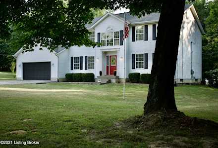 973 E Indian Stone Rd Shepherdsville, KY 40165