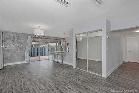 12561 SW 119th Ter Miami, FL 33186