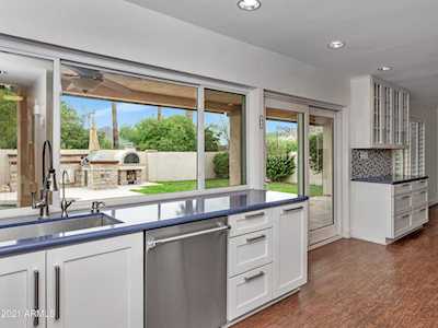3007 E Ocotilla Lane Phoenix, AZ 85028