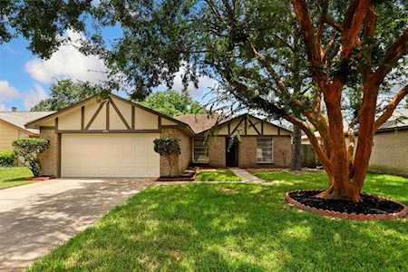 4306 Falcon Meadow Dr Katy, TX 77449