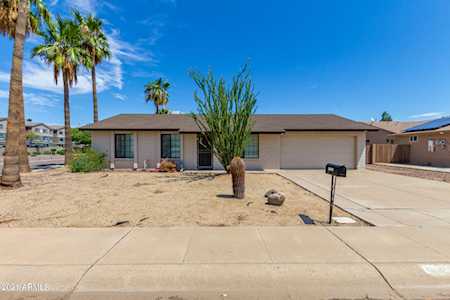 2240 W Behrend Drive Phoenix, AZ 85027