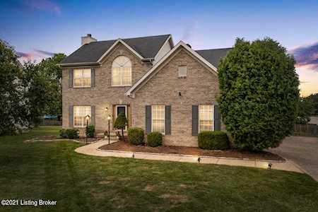 10135 Spring Gate Dr Louisville, KY 40241