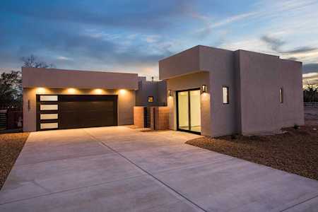 3201 Maxum Ln NW Albuquerque, NM 87104