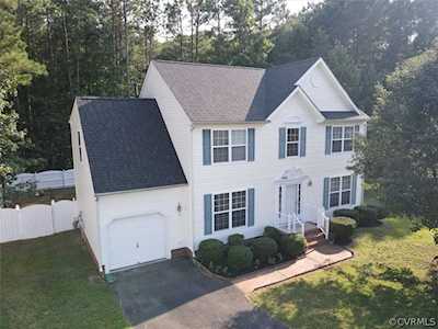 2656 Piney Ridge Dr Henrico, VA 23223