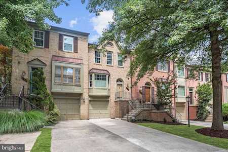 220 Lynn Manor Dr Rockville, MD 20850