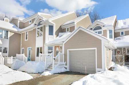 70 Pointe Rok Dr #70 Worcester, MA 01604