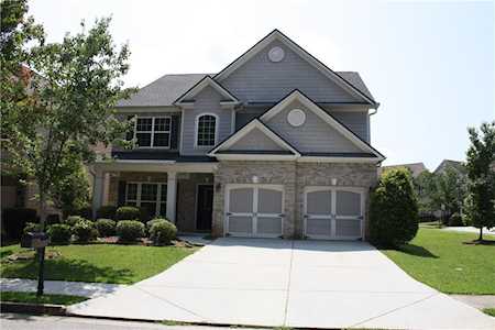 1528 Scenic Pines Dr Lawrenceville, GA 30044