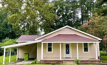 306 Battleground Avenue New Bern, NC 28560