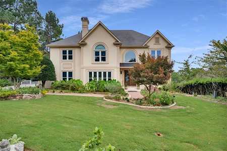 8350 Sentinae Chase Dr Roswell, GA 30076