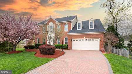 13606 Fernbrook Ct Centreville, VA 20120