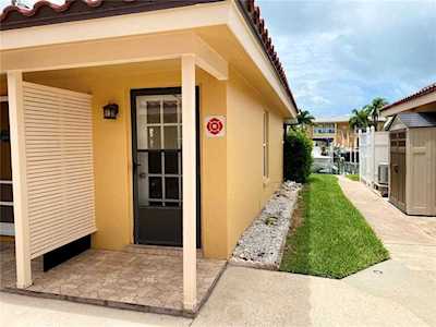 2600 Paula Dr N #8A Dunedin, FL 34698